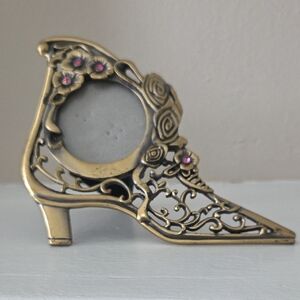 Elegant Gold Floral Women's Shoe Decor